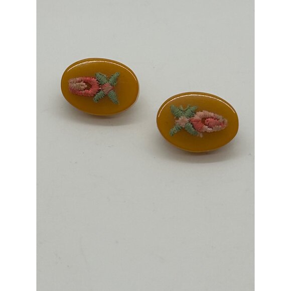 Bakelite Clip-On Earrings Butterscotch Pink & Green Embroidered Floral Vintage - Picture 2 of 16